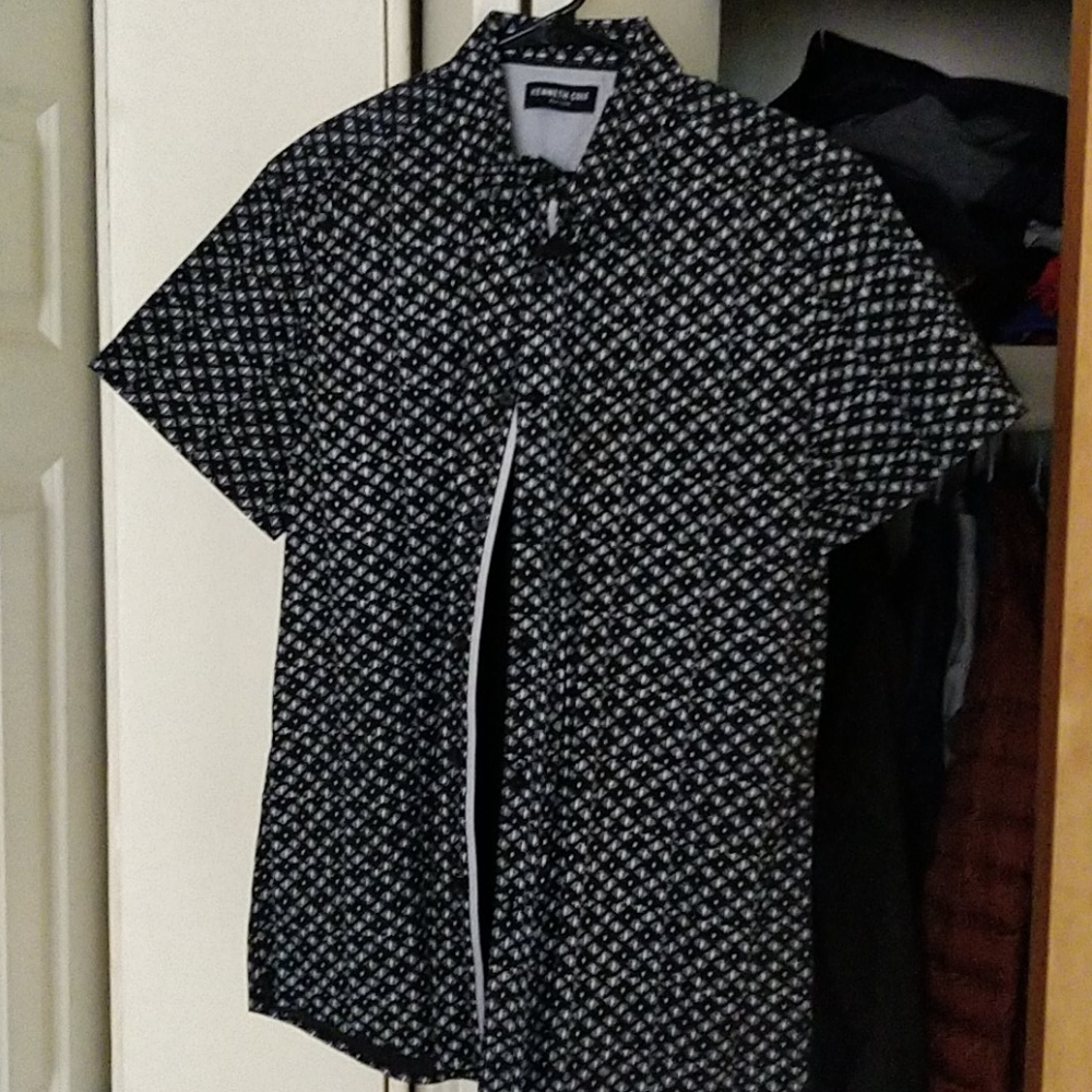 Kenneth cole patterned polo